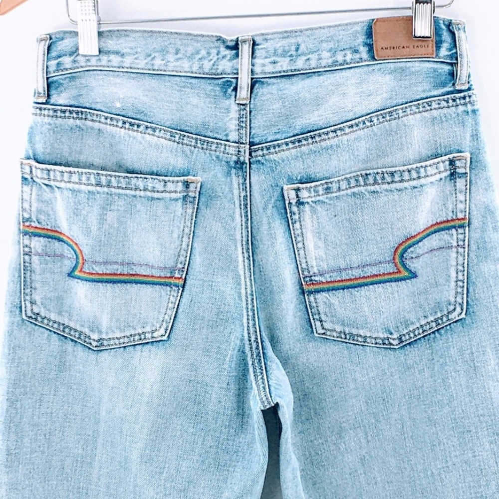 American Eagle Womens Jeans Blue 90s Boyfriend Rainbow Pocket Light Wash Sz 2 - Picture 8 of 13